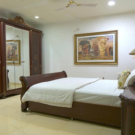 Embassy Suites Nowe Delhi Zewnętrze zdjęcie