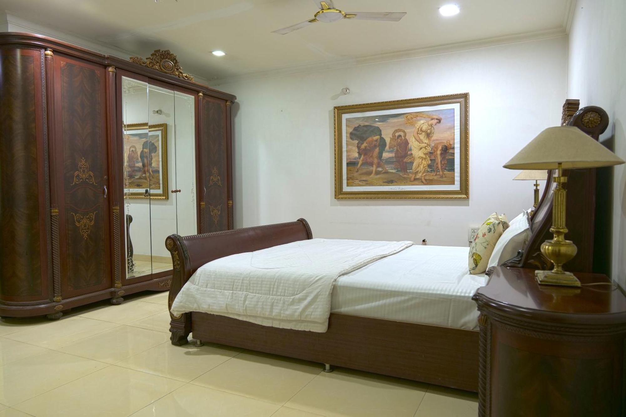 Embassy Suites Nowe Delhi Zewnętrze zdjęcie