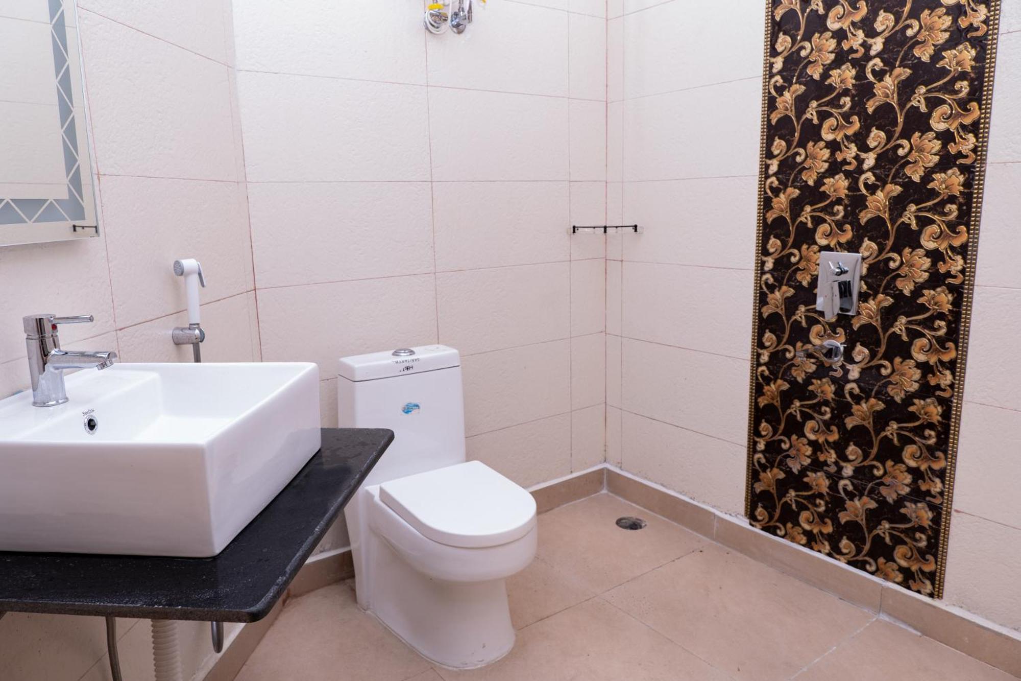 Embassy Suites Nowe Delhi Zewnętrze zdjęcie